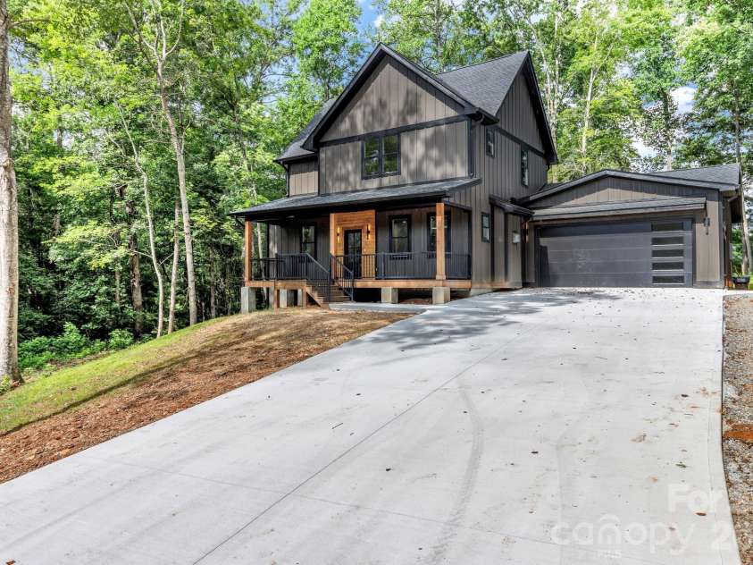 80 Goldenwood Lane, Mills River, NC 28759.  MLS# CAR4396121, YatesRealty ID 35355. 