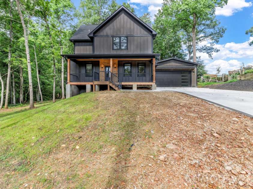 80 Goldenwood Lane, Mills River, NC 28759.  MLS# CAR4396121, YatesRealty ID 35355. 