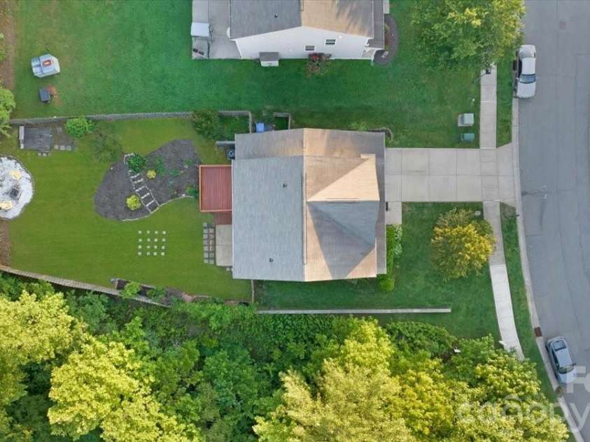 278 Almora Loop, Mooresville, NC 28115.  MLS# CAR4390826, YatesRealty ID 35356. Large private lot