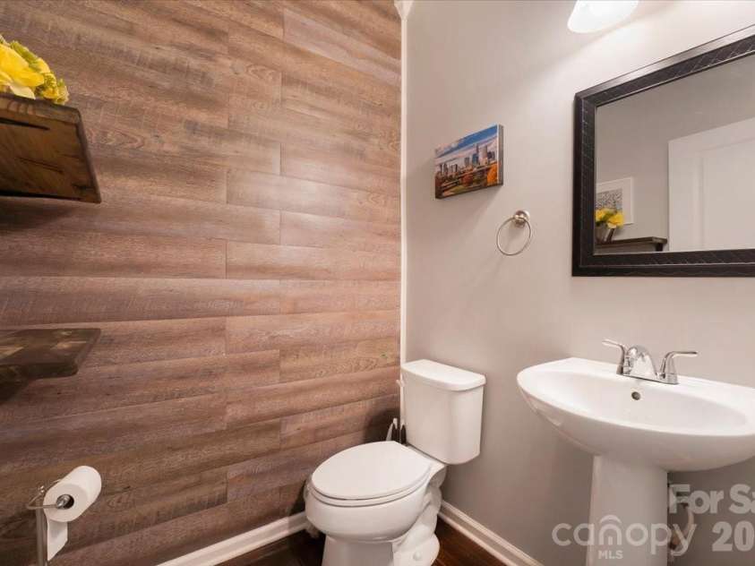 278 Almora Loop, Mooresville, NC 28115.  MLS# CAR4390826, YatesRealty ID 35356. Powder room on main level
