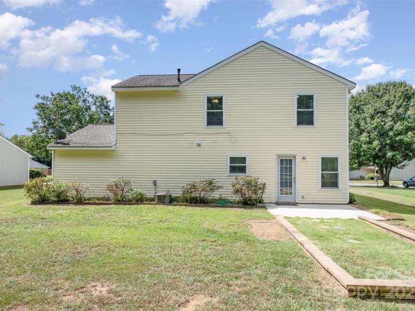 1776 Rosewell Drive, Rock Hill, SC 29732.  MLS# CAR4283628, YatesRealty ID 35357. 