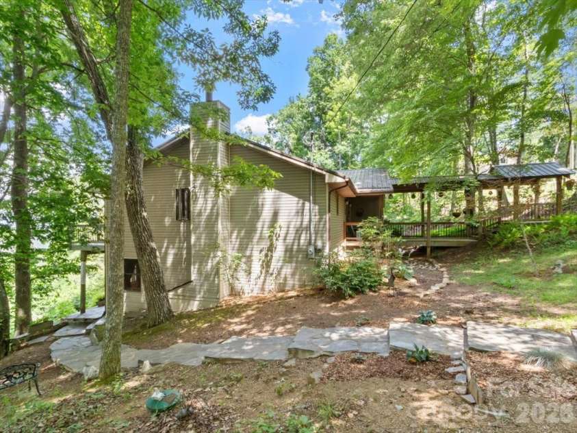 1355 Moonshine Mountain Road, Burnsville, NC 28714.  MLS# CAR4400046, YatesRealty ID 35360. 