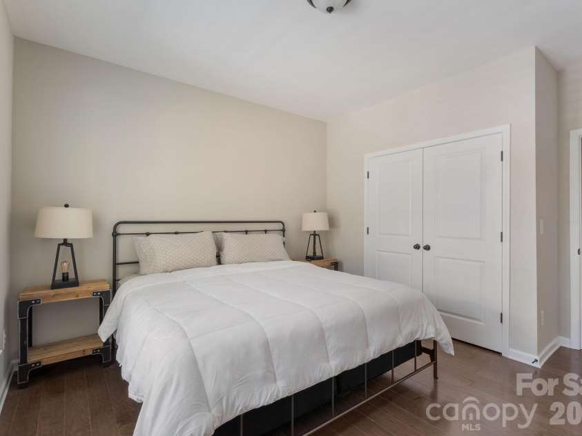 3138 Montreaux Valley Drive, Fort Mill, SC 29707.  MLS# CAR4391047, YatesRealty ID 35362. 