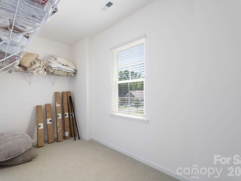 3138 Montreaux Valley Drive, Fort Mill, SC 29707.  MLS# CAR4391047, YatesRealty ID 35362. 