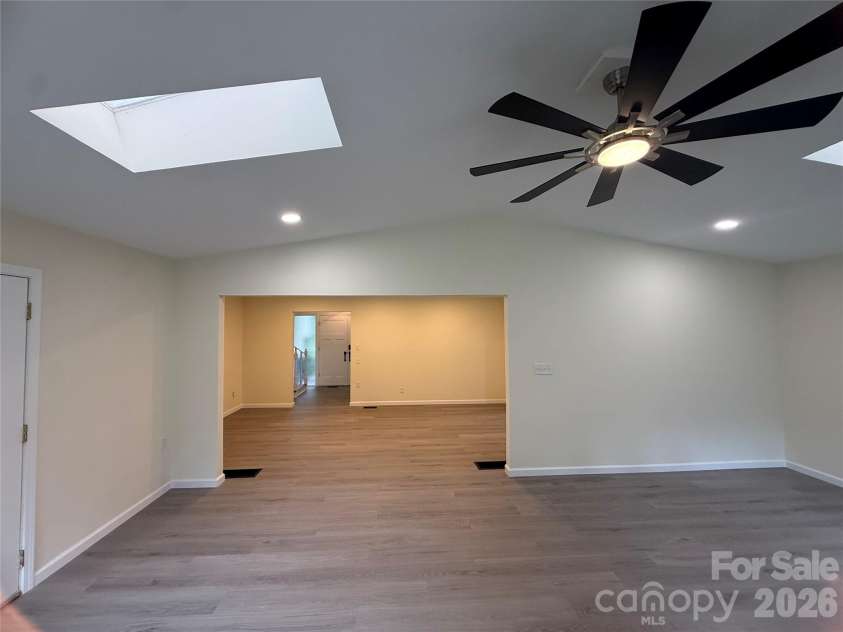 32 Mayfair Drive, Candler, NC 28715.  MLS# CAR4392323, YatesRealty ID 35365. Large living room