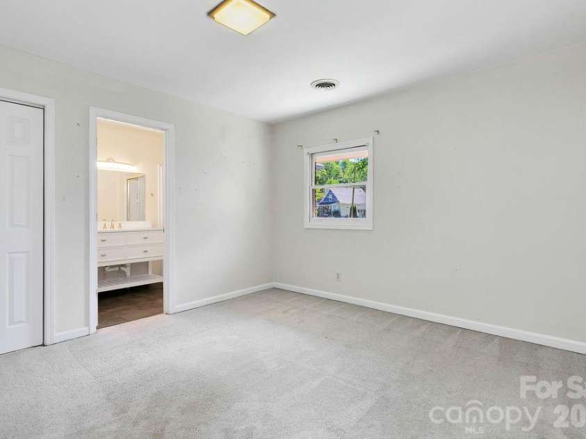 100 Kilpatrick Street, Brevard, NC 28712.  MLS# CAR4382761, YatesRealty ID 35369. Second bedroom