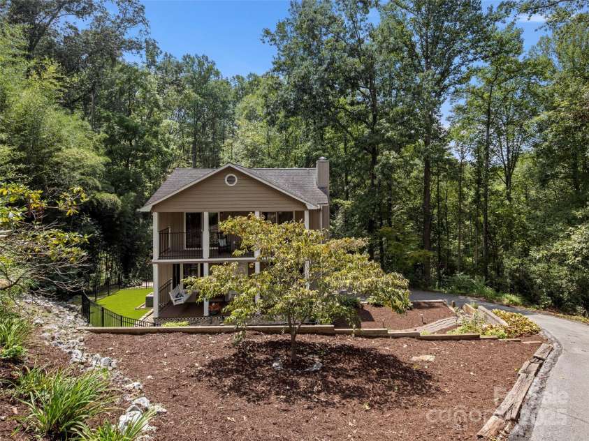25 Candor Drive, Fletcher, NC 28732.  MLS# CAR4296988, YatesRealty ID 35369. 