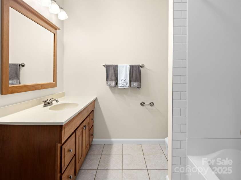 25 Candor Drive, Fletcher, NC 28732.  MLS# CAR4296988, YatesRealty ID 35369. 