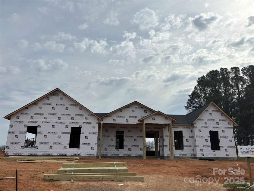 1429 Coppergate Drive, Salisbury, NC 28147.  MLS# CAR4240998, YatesRealty ID 3537. 