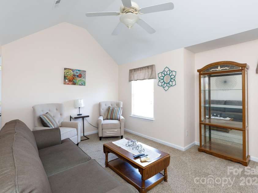 685 Favorwood Drive, Rock Hill, SC 29730.  MLS# CAR4297226, YatesRealty ID 3537. 