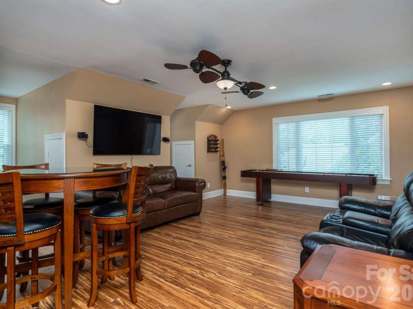 19223 Stableford Lane, Cornelius, NC 28031.  MLS# CAR4395781, YatesRealty ID 35371. Bonus Room