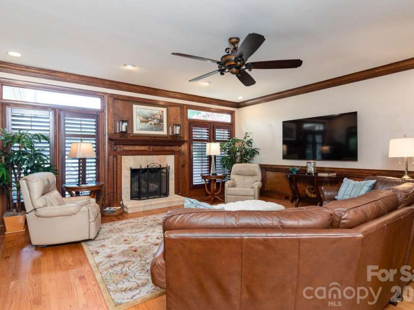 19223 Stableford Lane, Cornelius, NC 28031.  MLS# CAR4395781, YatesRealty ID 35371. Family Room