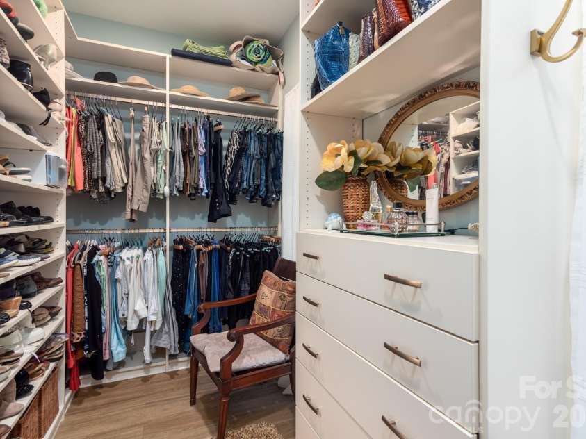 19223 Stableford Lane, Cornelius, NC 28031.  MLS# CAR4395781, YatesRealty ID 35371. Primary bedroom closet