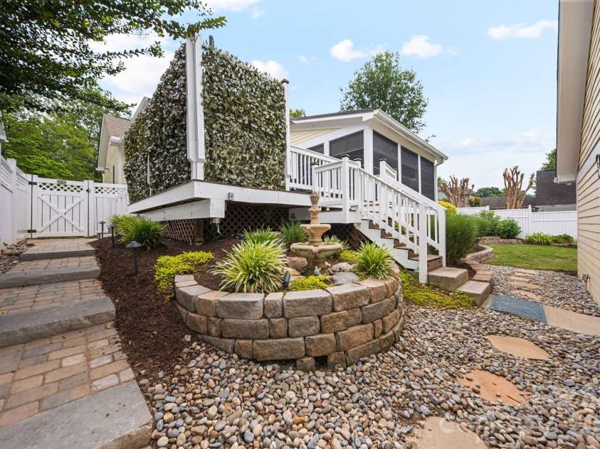 3229 Colonel Springs Way, Fort Mill, SC 29708.  MLS# CAR4390269, YatesRealty ID 35373. 