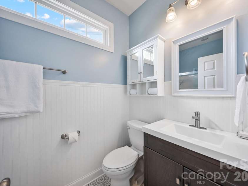3229 Colonel Springs Way, Fort Mill, SC 29708.  MLS# CAR4390269, YatesRealty ID 35373. 