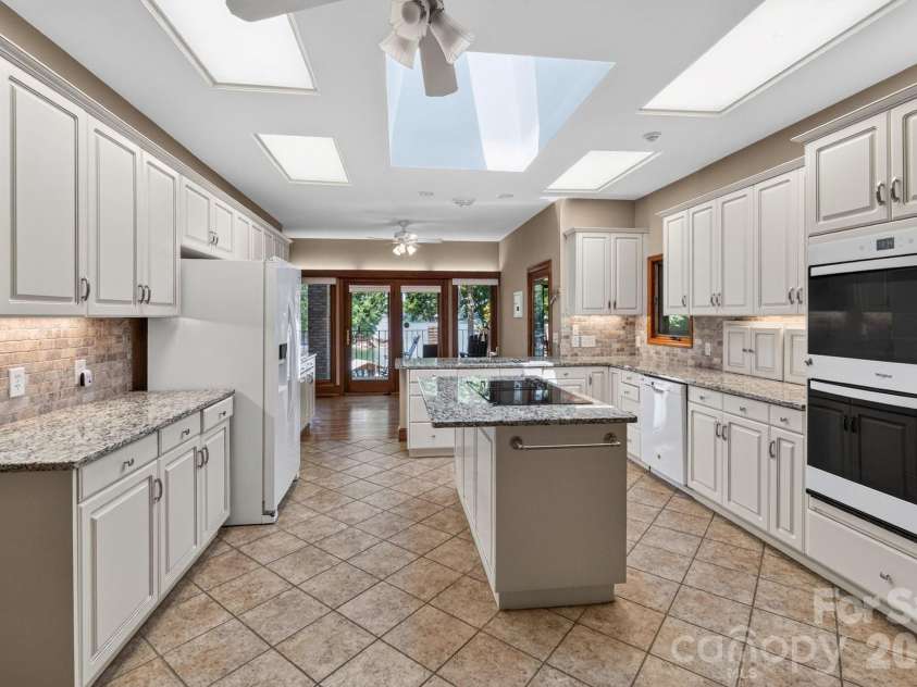 105 Quail Lane, Mooresville, NC 28117.  MLS# CAR4394602, YatesRealty ID 35375. Kitchen