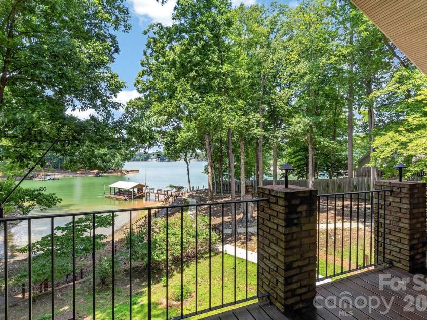 105 Quail Lane, Mooresville, NC 28117.  MLS# CAR4394602, YatesRealty ID 35375. Veiw from upper deck