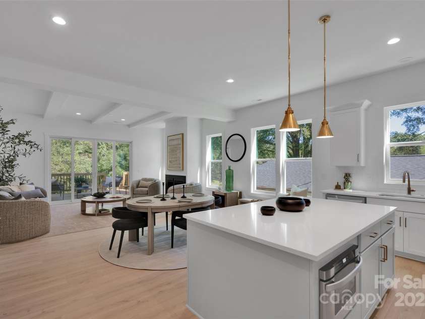 5615 Lantana Avenue, Charlotte, NC 28212.  MLS# CAR4314680, YatesRealty ID 35375. 