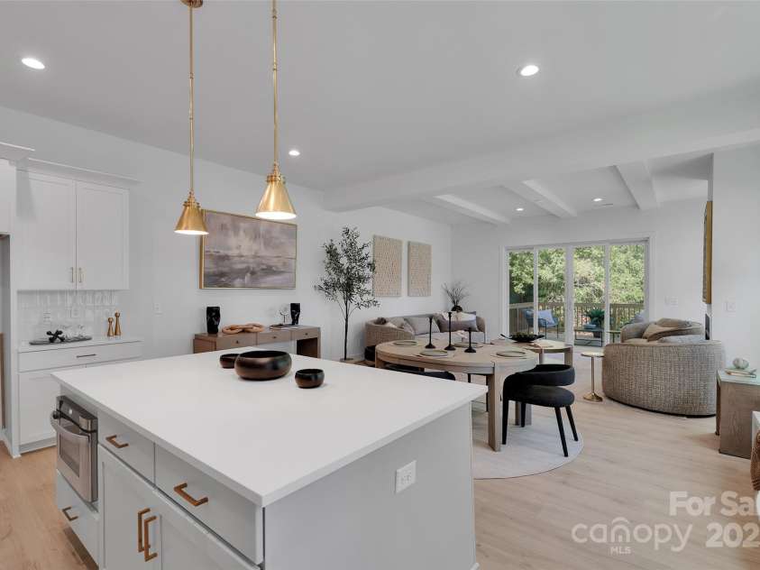 5615 Lantana Avenue, Charlotte, NC 28212.  MLS# CAR4314680, YatesRealty ID 35375. 