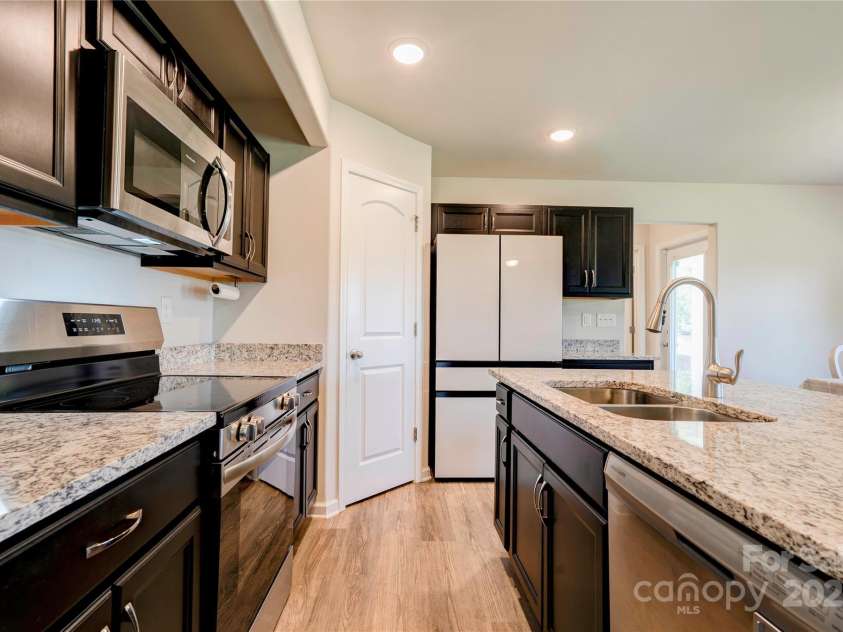 1231 Lithia Springs Road, Shelby, NC 28150.  MLS# CAR4295900, YatesRealty ID 35376. 