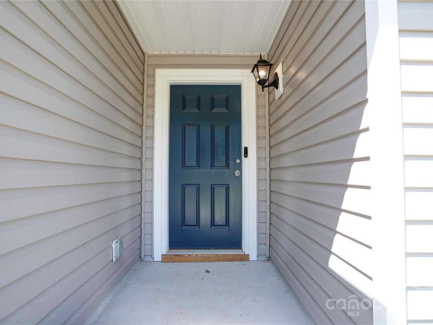 1231 Lithia Springs Road, Shelby, NC 28150.  MLS# CAR4295900, YatesRealty ID 35376. Front stoop