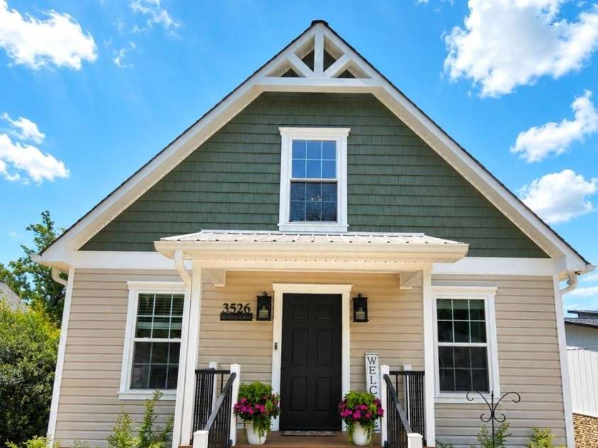 3526 Pinehaven Drive, New London, NC 28127.  MLS# CAR4397481, YatesRealty ID 35376. 