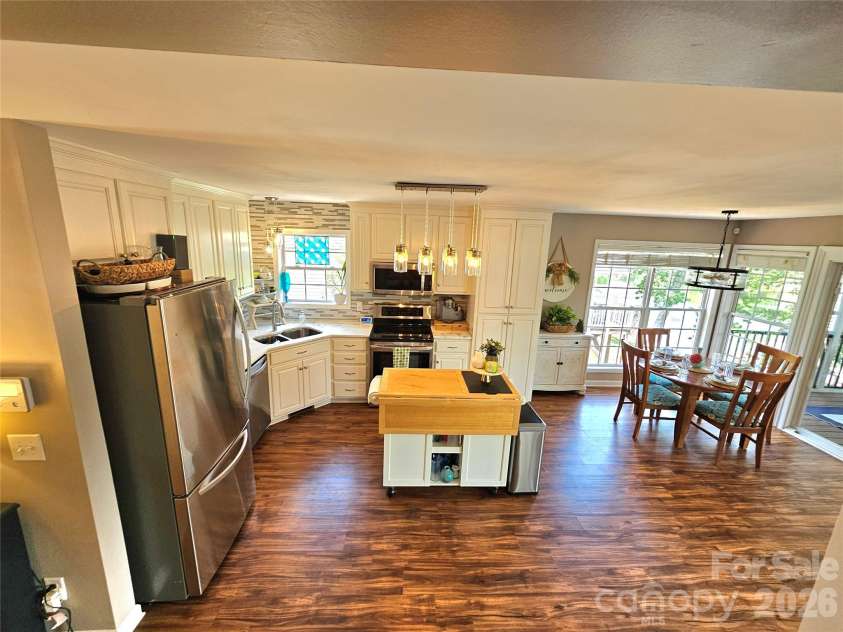 3526 Pinehaven Drive, New London, NC 28127.  MLS# CAR4397481, YatesRealty ID 35376. 