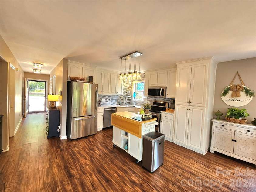 3526 Pinehaven Drive, New London, NC 28127.  MLS# CAR4397481, YatesRealty ID 35376. 
