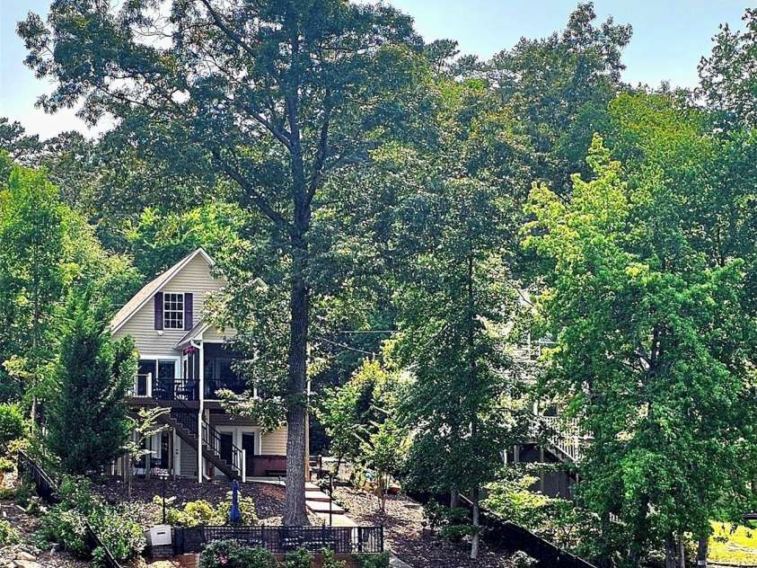 3526 Pinehaven Drive, New London, NC 28127.  MLS# CAR4397481, YatesRealty ID 35376. 