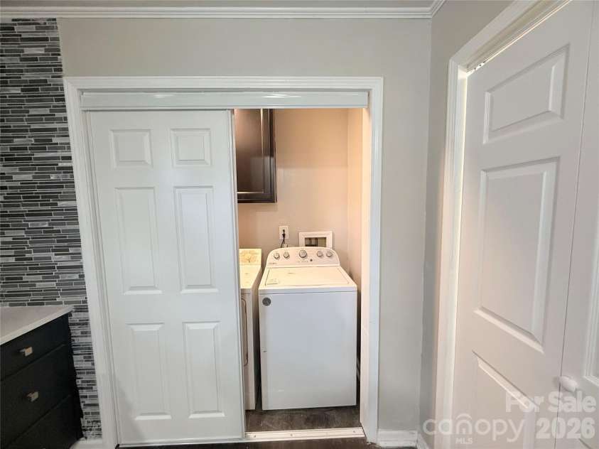 409 Redding Street, Gastonia, NC 28054.  MLS# CAR4400455, YatesRealty ID 35377. Laundry Area