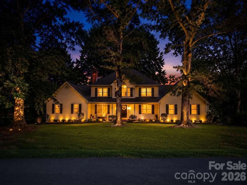 103 Chateau Drive, Gastonia, NC 28056.  MLS# CAR4399434, YatesRealty ID 35378. 