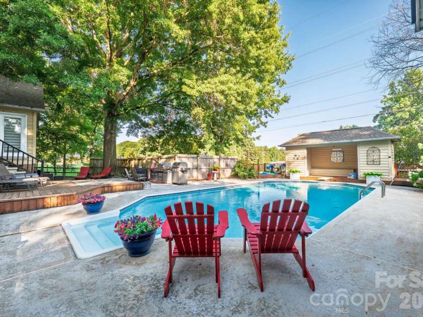 103 Chateau Drive, Gastonia, NC 28056.  MLS# CAR4399434, YatesRealty ID 35378. 