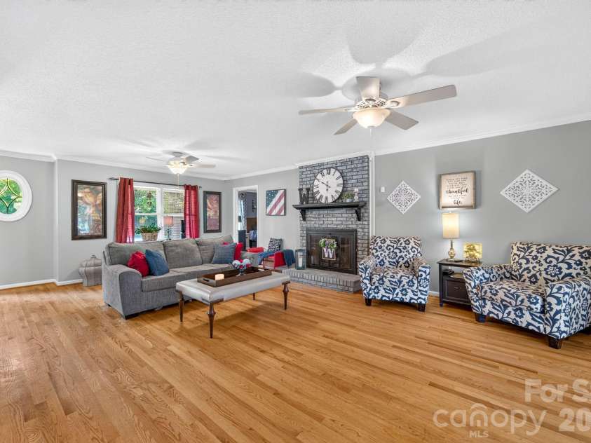 103 Chateau Drive, Gastonia, NC 28056.  MLS# CAR4399434, YatesRealty ID 35378. 