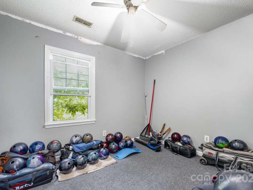 132 Hicks Road, Grover, NC 28073.  MLS# CAR4288524, YatesRealty ID 35378. 