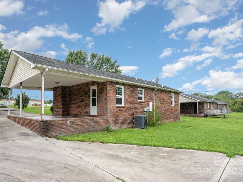 132 Hicks Road, Grover, NC 28073.  MLS# CAR4288524, YatesRealty ID 35378. 