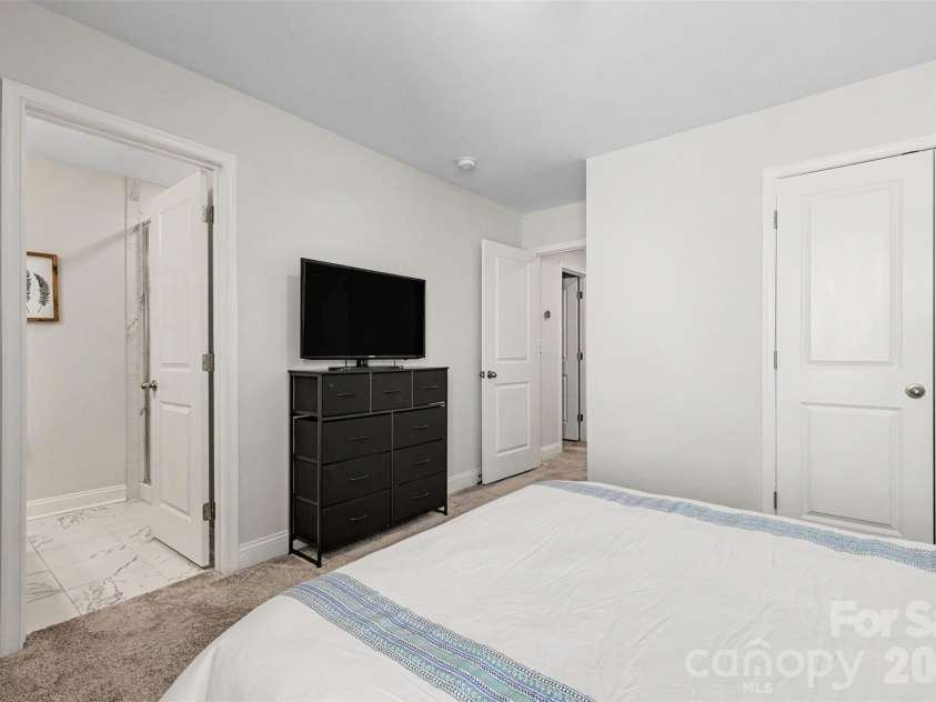 6247 Six String Court, Fort Mill, SC 29708.  MLS# CAR4337495, YatesRealty ID 35379. Guess bedroom 1 with en-suite bathroom