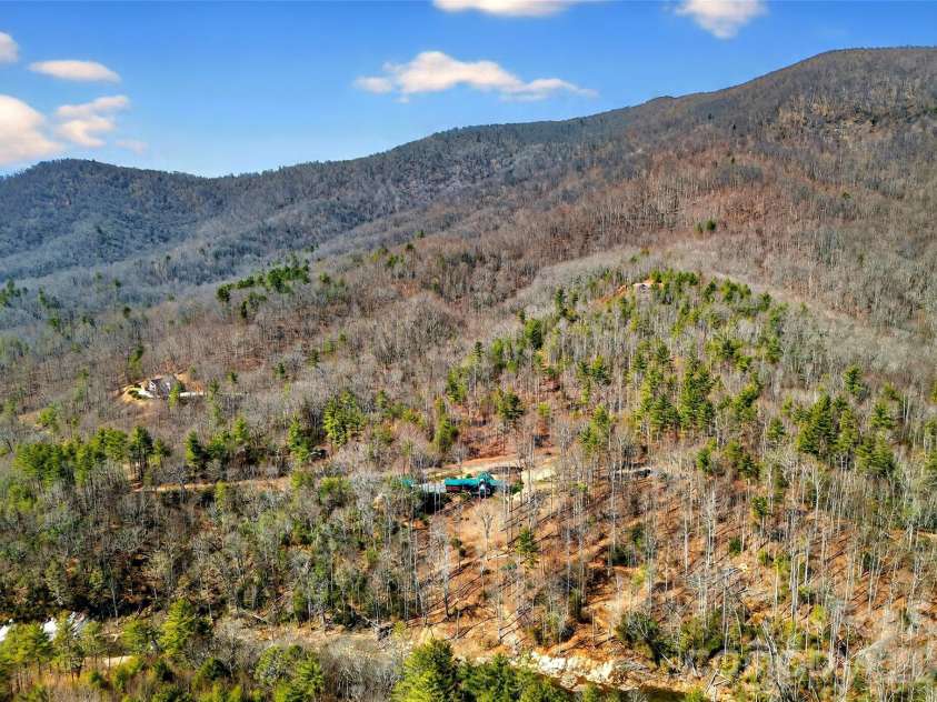 542 Allen Mountain Lane, Spruce Pine, NC 28777.  MLS# CAR4354824, YatesRealty ID 3538. 