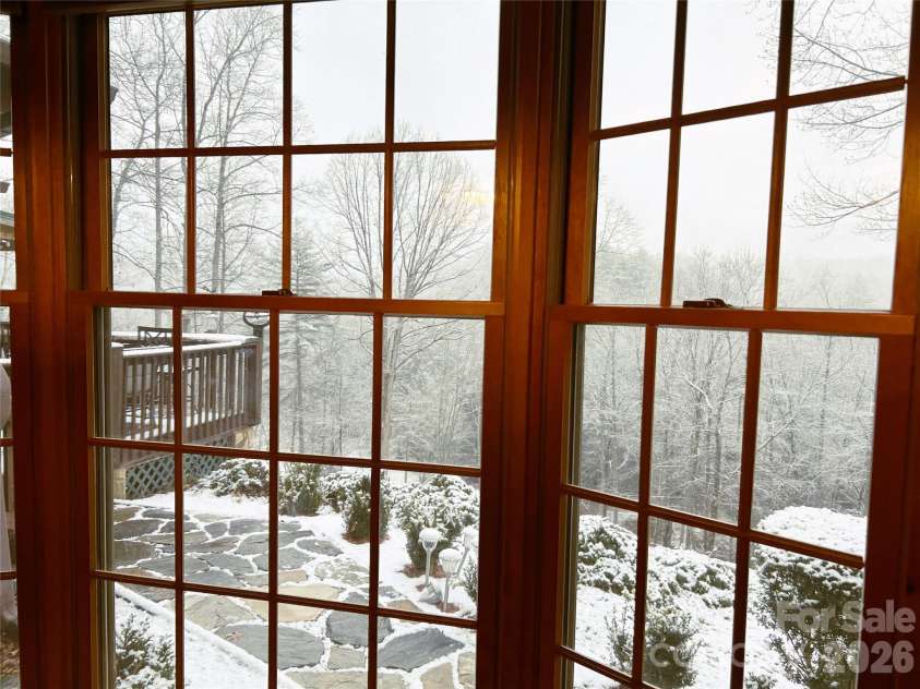 542 Allen Mountain Lane, Spruce Pine, NC 28777.  MLS# CAR4354824, YatesRealty ID 3538. 