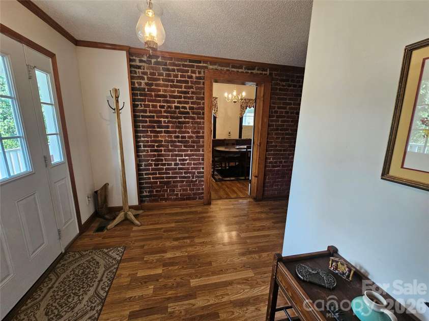 711 Chesterfield Avenue, Lancaster, SC 29720.  MLS# CAR4309503, YatesRealty ID 3538. 