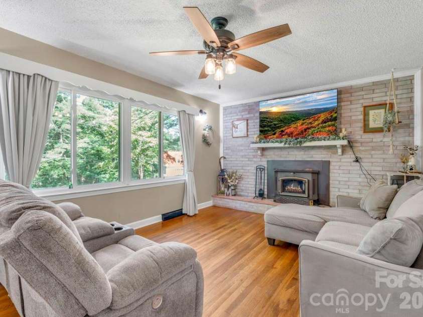 1199 Deer Park Lake Road, Spruce Pine, NC 28777.  MLS# CAR4400784, YatesRealty ID 35380. 