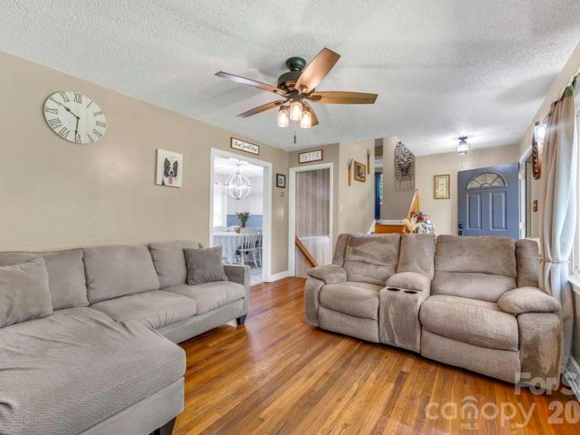 1199 Deer Park Lake Road, Spruce Pine, NC 28777.  MLS# CAR4400784, YatesRealty ID 35380. 