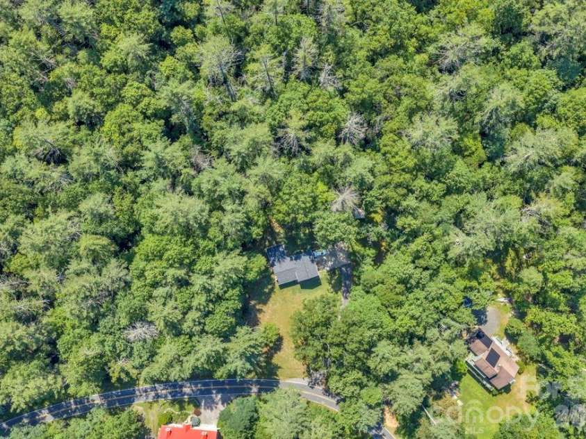 1199 Deer Park Lake Road, Spruce Pine, NC 28777.  MLS# CAR4400784, YatesRealty ID 35380. 