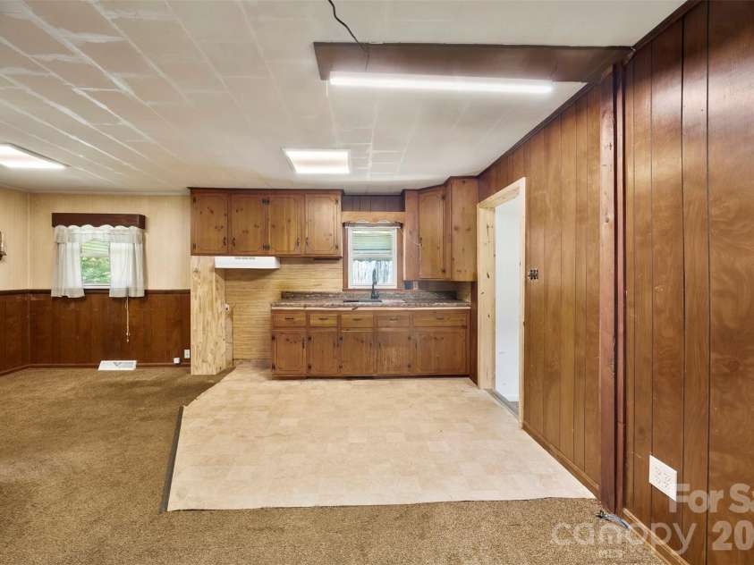 1302 Gold Street Extension, Kings Mountain, NC 28086.  MLS# CAR4399450, YatesRealty ID 35382. 