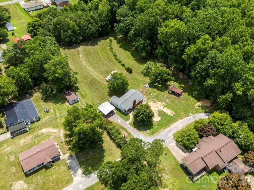 1302 Gold Street Extension, Kings Mountain, NC 28086.  MLS# CAR4399450, YatesRealty ID 35382. 