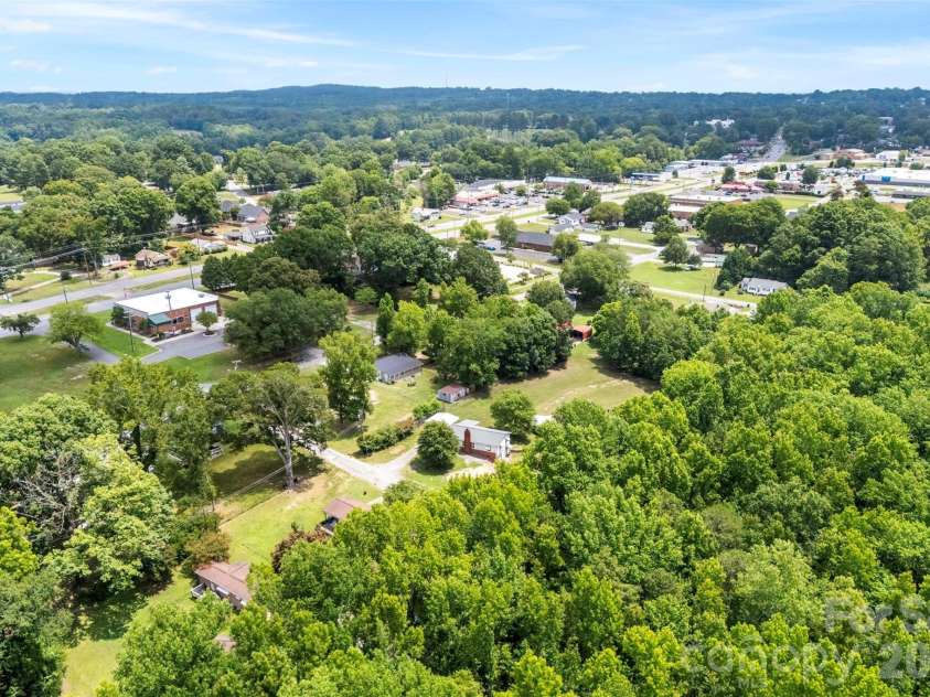 1302 Gold Street Extension, Kings Mountain, NC 28086.  MLS# CAR4399450, YatesRealty ID 35382. 