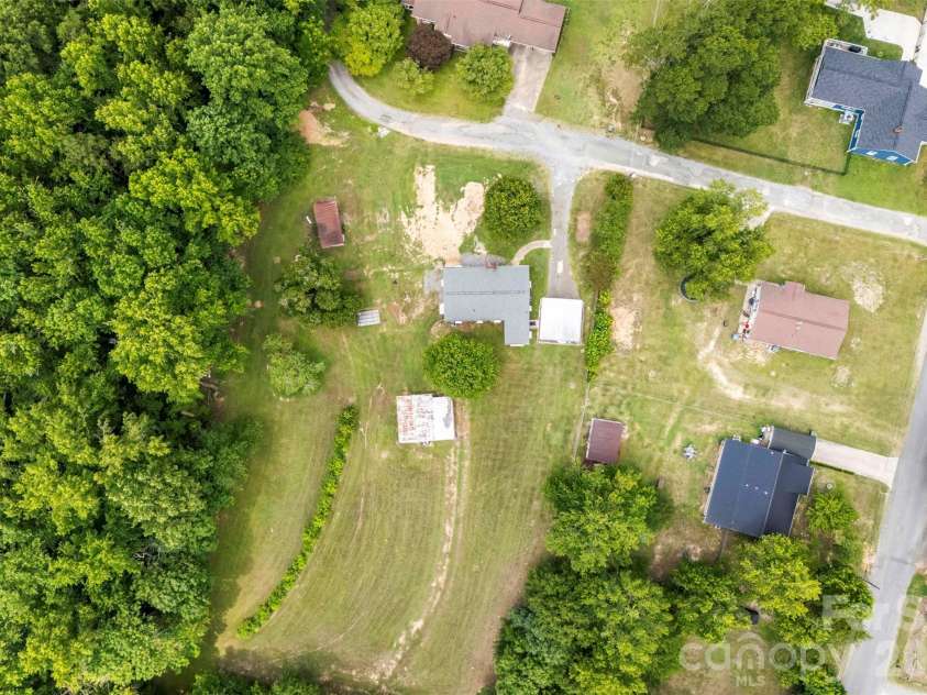 1302 Gold Street Extension, Kings Mountain, NC 28086.  MLS# CAR4399450, YatesRealty ID 35382. 