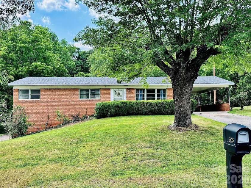 4625 Callaway Drive, Valdese, NC 28690.  MLS# CAR4397655, YatesRealty ID 35383. 