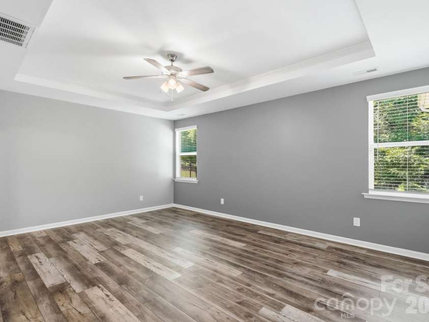 5111 Devonshire Road, Denver, NC 28037.  MLS# CAR4399324, YatesRealty ID 35384. Primary Bedroom