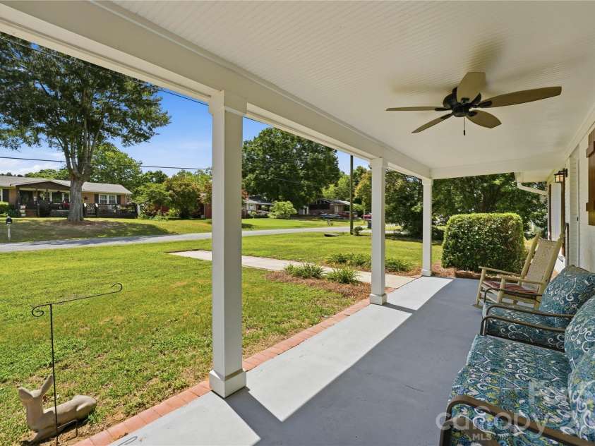 520 Eastway Avenue, Kannapolis, NC 28083.  MLS# CAR4396055, YatesRealty ID 35385. Newly added covered front porch.