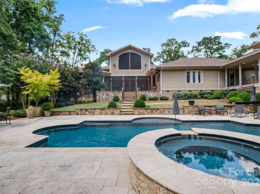 2915 Cutter Court, Waxhaw, NC 28173.  MLS# CAR4292425, YatesRealty ID 35386. 